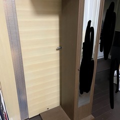 鏡付き収納　　