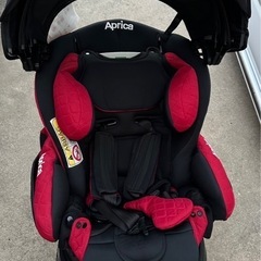 アップリカ　フラディアグロウ　ISOFIX