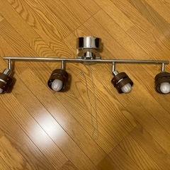 ニトリ　シーリングライト　ウッド