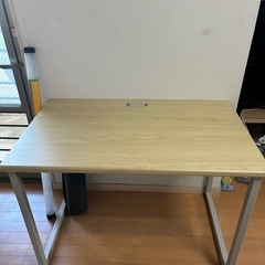 勉強机and椅子の画像