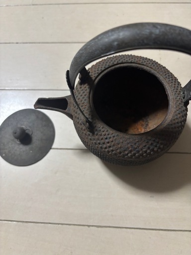 鉄瓶、トタン湯たんぽ　ディスプレイに　