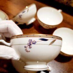 花柄ティーカップ&ソーサー5点セット☆の画像