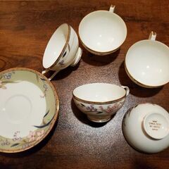 花柄ティーカップ&ソーサー5点セット☆