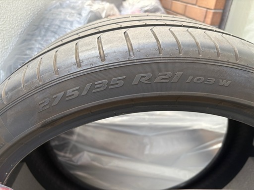 P-ZERO 275/35/R21  2本