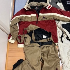 スキー用品①スキーウェア　5着　大人用2着　子供用3着