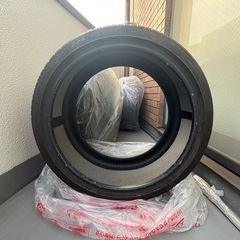 275／35R/21  2本の画像