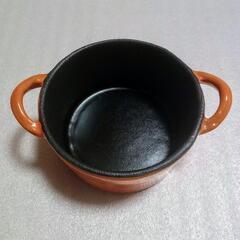 ✨未使用✨鋳物ホーロー鍋✨ココット９cm✨３，６８６円＋税の品の画像