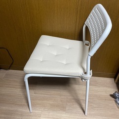 IKEA テーブル　椅子✖️2