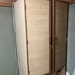 洋服ダンスの画像