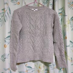 UNIQLO　セーター
