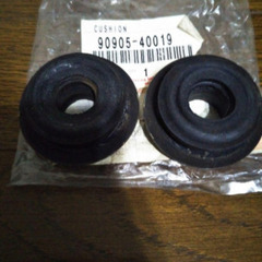 トヨタ　ダイハツ　ショックアブソーバーブッシュの画像