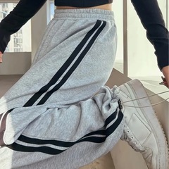《✨新品・試着のみ✨》ストライプ　ハイウエスト　ワイドパンツ 👖...