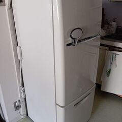 National　2ドア　冷凍冷蔵庫　レトロデザインの画像