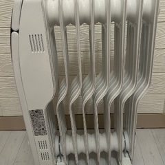 オイルヒーター　2022年製の画像