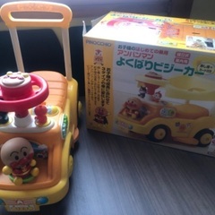 美品 アンパンマン 手押し車 足掛け車 よくばりビジーカーの画像