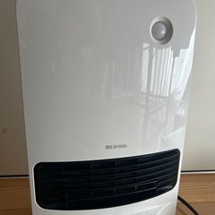 セラミックファンヒーターの画像
