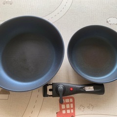 取っ手が取れるフライパンの画像