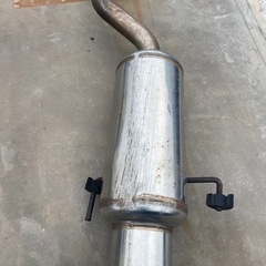 スバルレガシーマフラーの画像