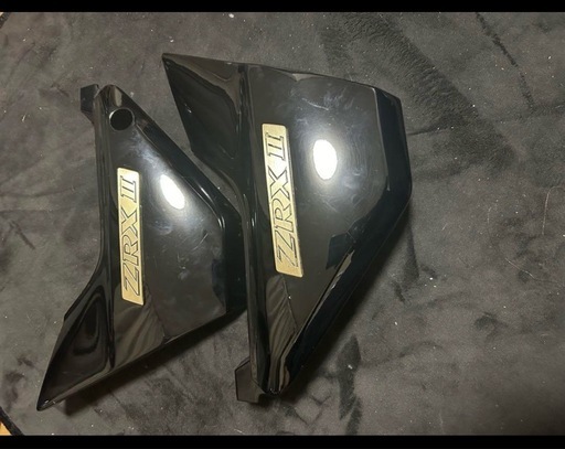 zrx400 サイドカバー