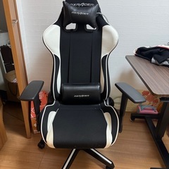 DXRACER イスの画像