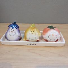 ベジッコ　調味料入れ