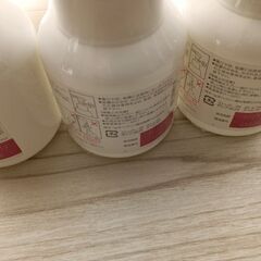 保湿剤　泡タイプ　無香料　新品未開封の画像