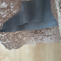 サーモンピンク　花柄レースマタニティスカートの画像