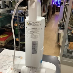 アイリスオーヤマ 布団クリーナー 強力 たたきヘッド 約6,000回/分 センサー搭載 温風機能 フィルター付 ダニ ハウスダスト IC-JNFAC2  リサイクルショップ宮崎屋　佐土原店　25.9.15Fの画像
