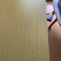 お決まり テーブルと椅子セットの画像