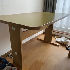 お決まり テーブルと椅子セット