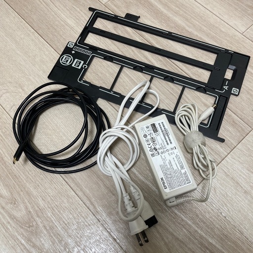 【動作品】EPSON GTX-820 フラットヘッドスキャナー　フィルムスキャナー