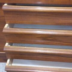 木製本棚の画像