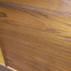 木製本棚の画像