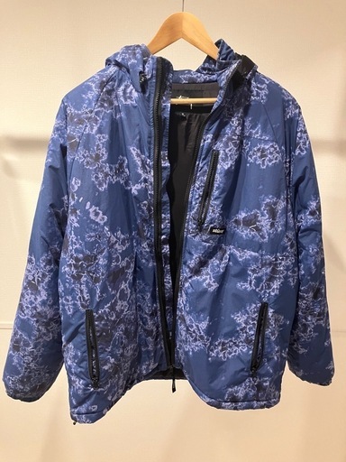 【定価5万円くらい】stussy ダウン(洗濯可能)