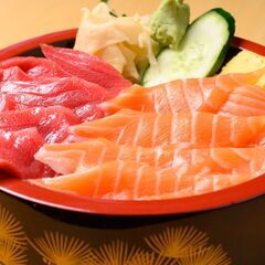 【昼夜選べるシフト】海鮮丼店スタッフ👩‍🍳日払いOK💰️まかないつき🍣の画像