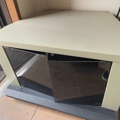 コロ付きテレビ台 移動可能○