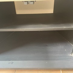 コロ付きテレビ台 移動可能○の画像