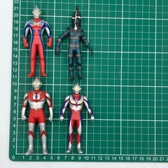 P0629636A 円谷プロ 特撮ヒーロー ウルトラマン ウルトラマンティガ ウルトラマンジャスティス ケムール人 シリーズ コレクション ソフビ おもちゃの画像
