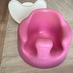【予約済】バンボ　ベビーチェア　テーブル付きの画像