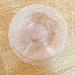 食器　お皿　プレート　ガラス　ピンクの画像