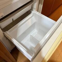 【29日処分】冷蔵庫　SHARP  SJ-S14S-W 2010年製　137L 単身用の画像