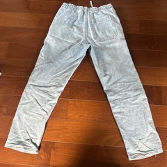 H&M140㎝パンツ
の画像