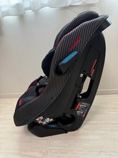 【値下げ!!】combiチャイルドシート マルゴットEG