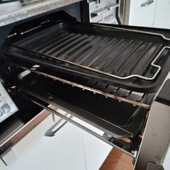 【引き取り予定者決定しました】食器棚、ガスコンロの画像