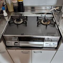【引き取り予定者決定しました】食器棚、ガスコンロの画像