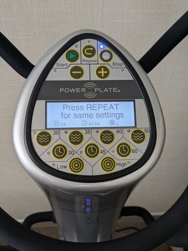 ◆ パワープレート プロ5（Power Plate Pro5）、トレーナーさん、接骨院、鍼灸院、整体院などに大活躍！！