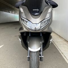 ★☆【超低走行美車・大人気】HONDA PCX（ホンダPCX）JK05 2024年モデル・ブラウン・走行490km・機関良好・GPSドラレコ装着☆★の画像