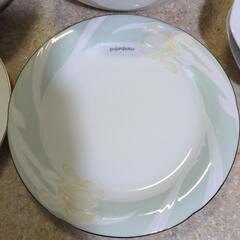 食器各種の画像