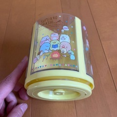 すみっこぐらし回転式ペン立ての画像