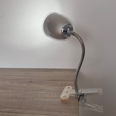 【500円】ニトリコンパクトライト